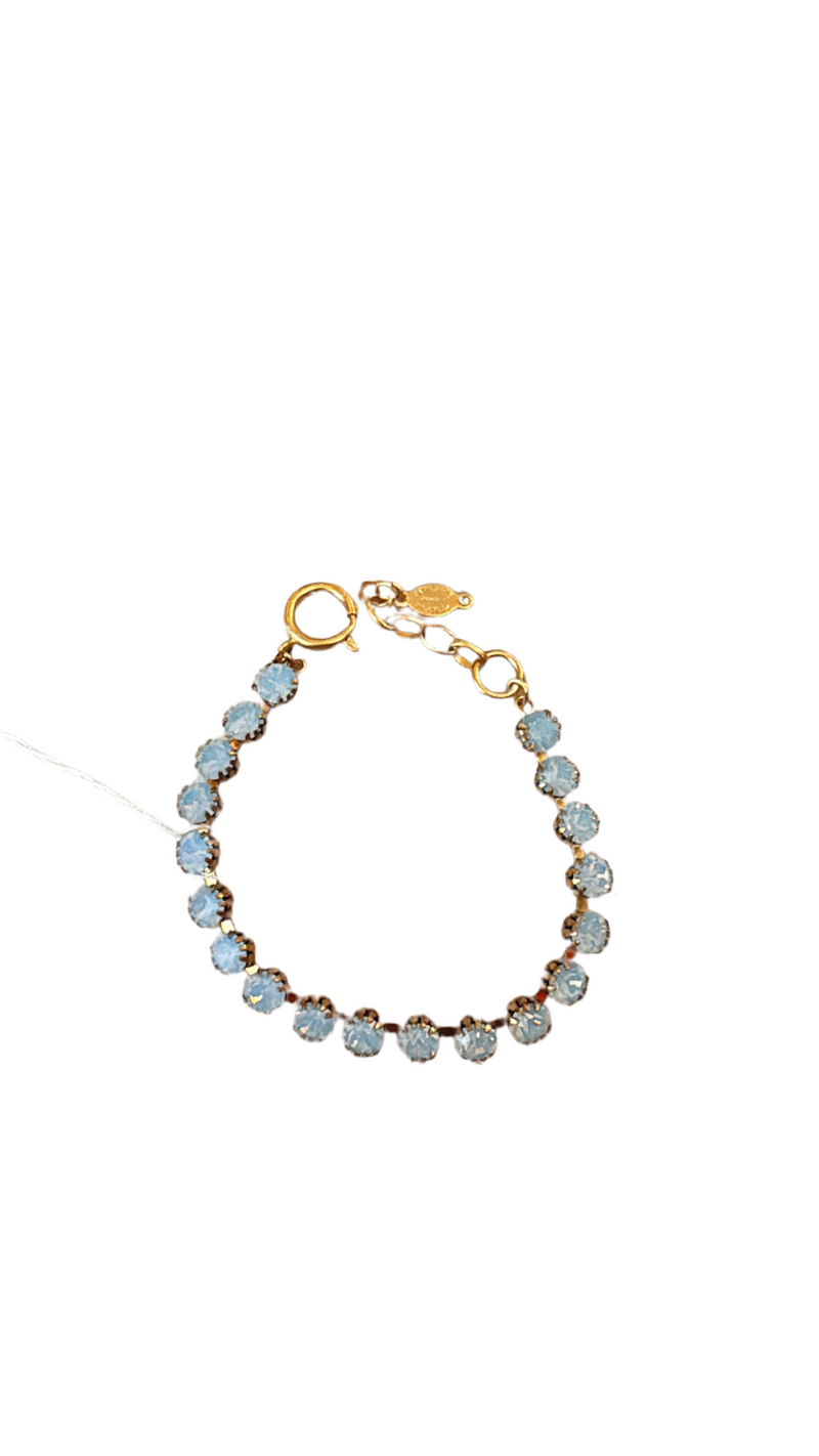 La Vie Quincy Bracelet: Milky Blue