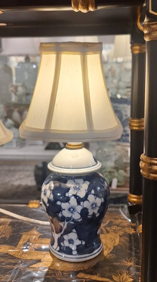 Blue Floral Jar Tiny Lamp