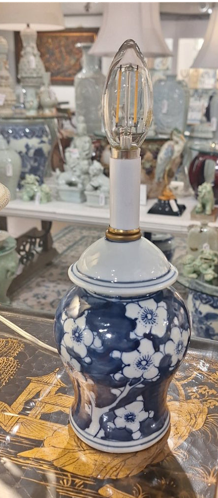 Blue Floral Jar Tiny Lamp