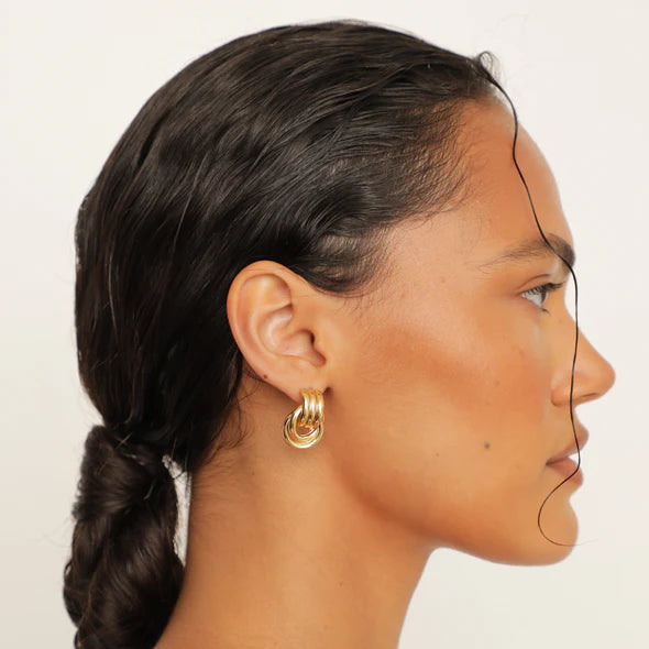 Heaven Mayhem Baby Knot Earrings | Gold