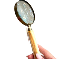 Magnifying Glass
Bone Style Handle Magnifier
Decorative Magnifying Glass
Luxury Magnifier
Home Office Accessories
Elegant Magnifying Glass
Unique Reading Accessories
Sophisticated Décor Piece