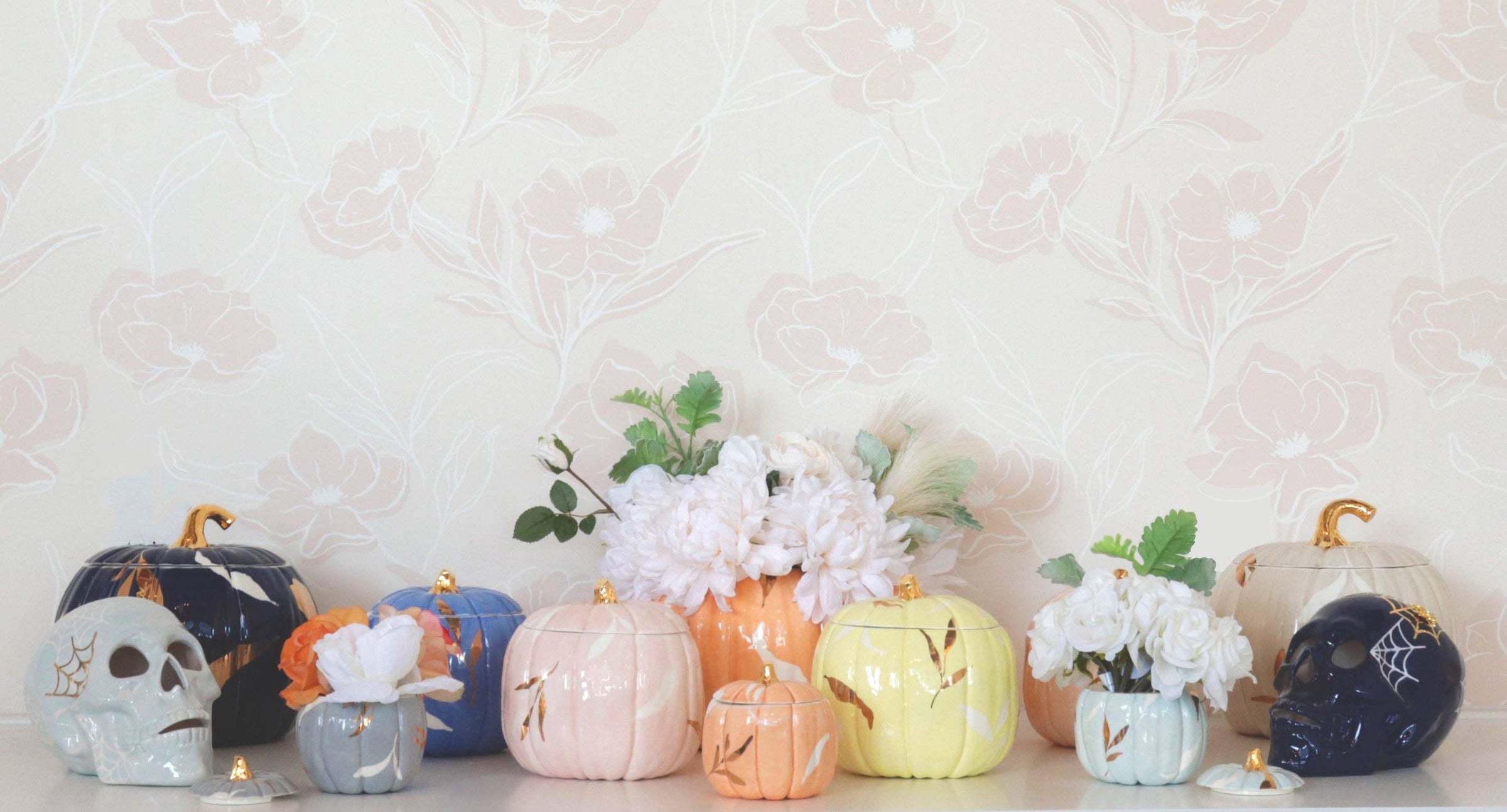 Pumpkin jar, fall home decor, autumn pumpkin jar, 22K gold pumpkin jar, layered leaves pumpkin jar, hand-painted jar, seasonal decor,