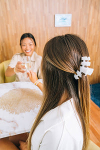 TELETIES Clip, coconut white hair clip, medium hair clip, flexible teeth hair clip, strong grip hair clip, 
