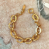 chunky chain bracelet, gold oval link bracelet, La Vie Parisienne jewelry, statement gold bracelet, Paris style chain bracelet, timeless chunky bracelet, smooth gold link jewelry, French inspired bracelet, bold chain link bracelet, classic gold accessory