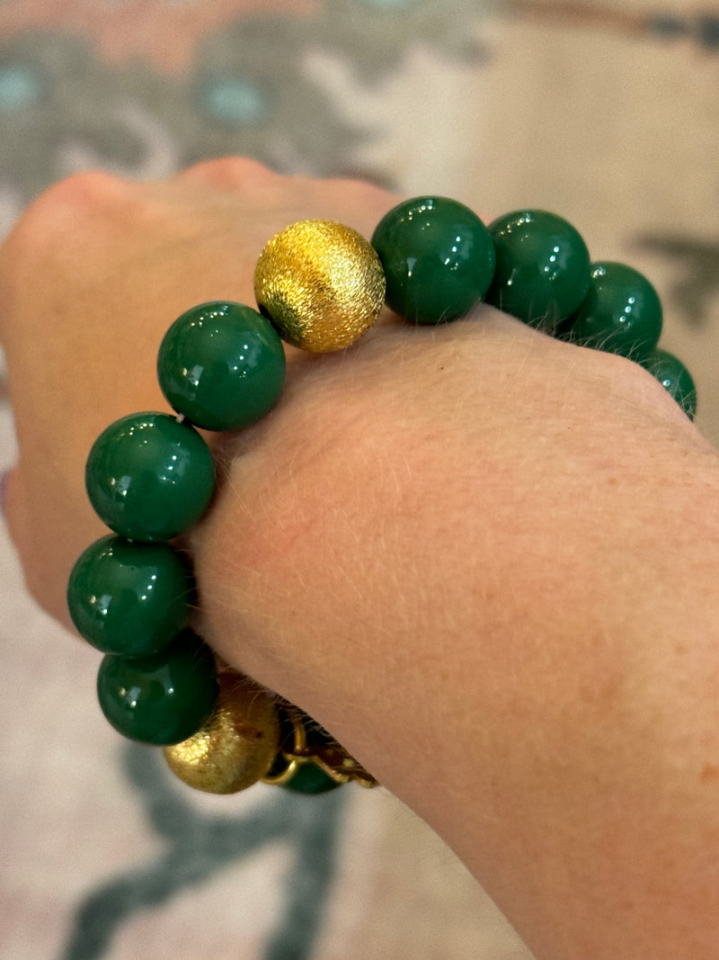 green beaded bracelet, black and gold stretch bracelet, Brianna bracelet green, stackable bead bracelet, casual everyday jewelry, stretchy fashion bracelet, layering bracelet for women, modern beaded bracelet, green and gold bracelet, comfy chic bracelet

