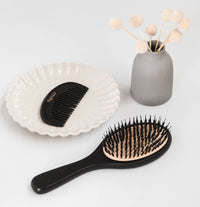 no shampoo hair brush, brush for oily hair, boar bristle brush, dry hair brushing, scalp detox brush, reduce hair oil, hairbrush for buildup, extend wash days, natural oil distribution brush
