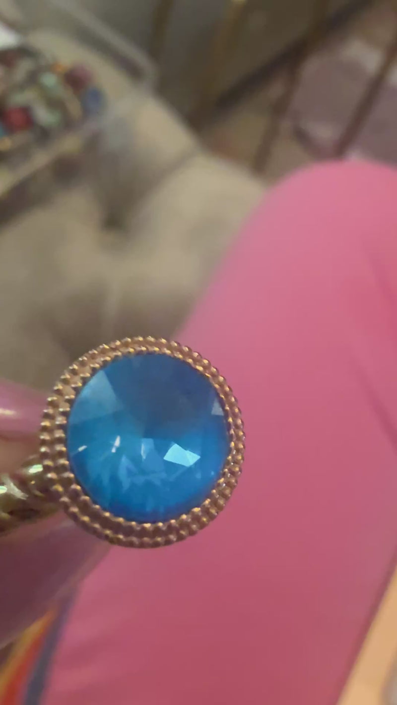 fabero rose gold topper electtric blue swarovski crystal topper on a gold qudo band