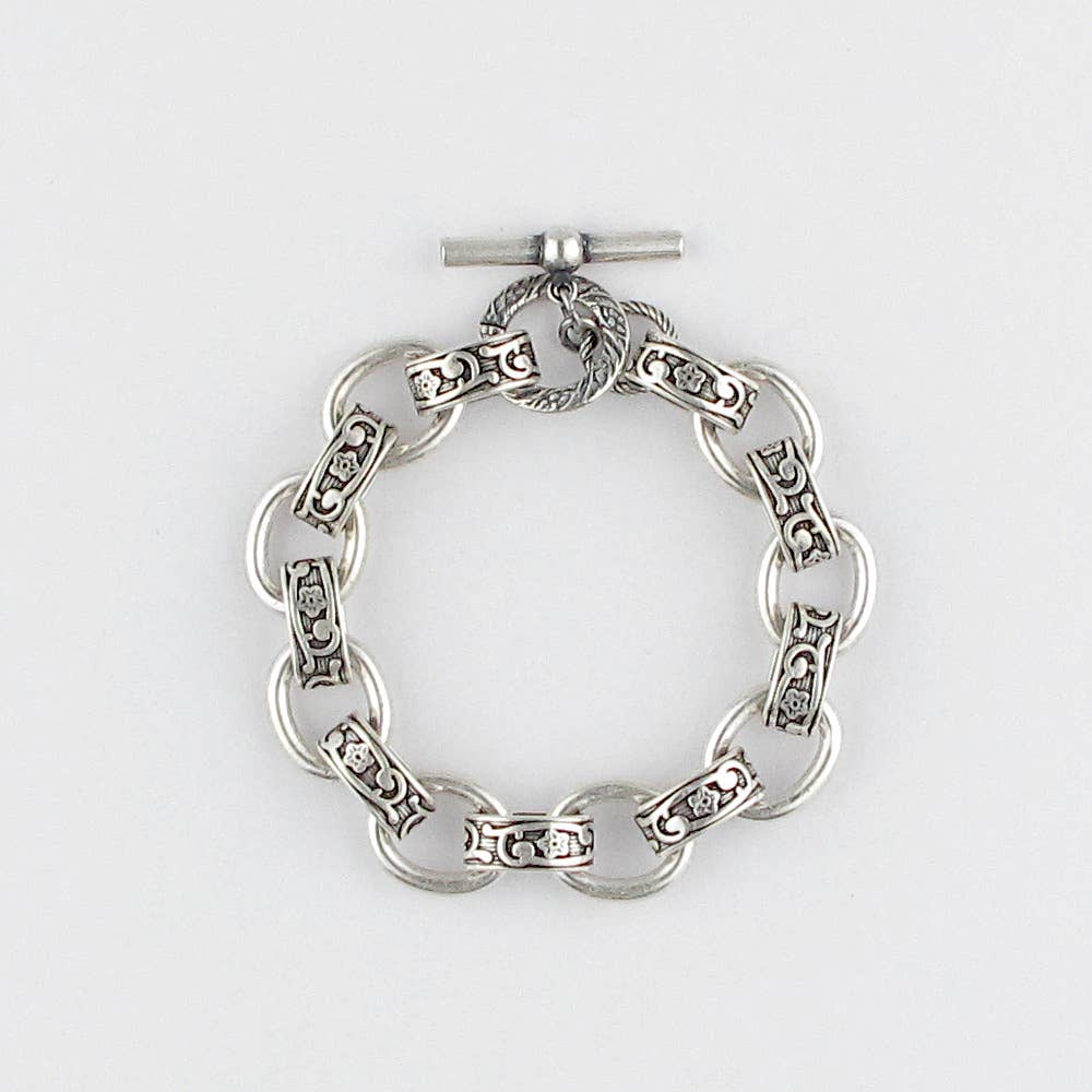 silver link bracelet, baroque silver jewelry, friendship bracelet, durable silver bracelet, symbolic link bracelet, classic silver chain, modern baroque bracelet, everyday silver bracelet