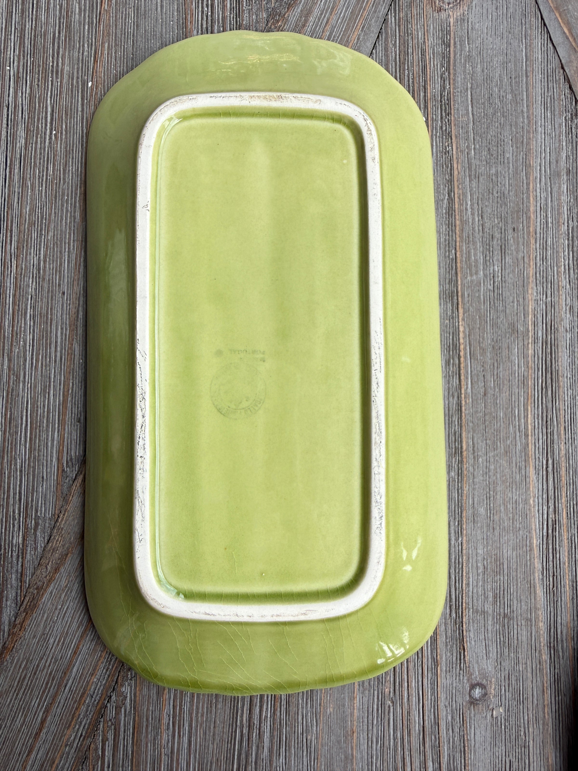 vintage asparagus platter, asparagus serving tray, majolica asparagus platter, majolica serving dish, vintage vegetable ware, garden party serving platter, cottage kitchen decor, English cottage style, green ceramic platter, collectible serving tray, spring entertaining, vintage tableware, botanical serving piece, farmhouse entertaining, unique serving platter