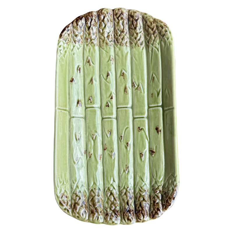 vintage asparagus platter, asparagus serving tray, majolica asparagus platter, majolica serving dish, vintage vegetable ware, garden party serving platter, cottage kitchen decor, English cottage style, green ceramic platter, collectible serving tray, spring entertaining, vintage tableware, botanical serving piece, farmhouse entertaining, unique serving platter