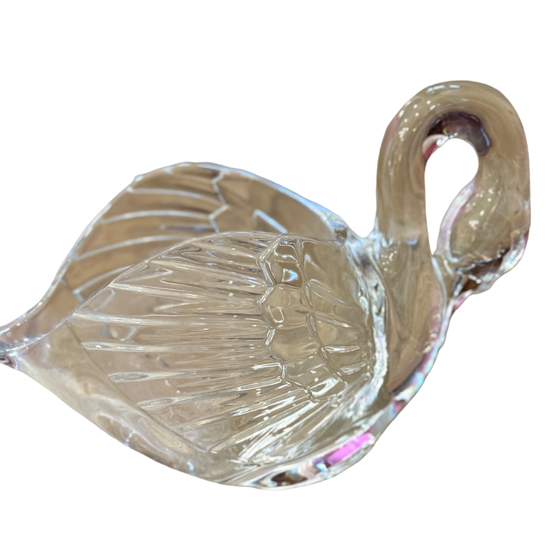vintage glass swan planter, clear glass swan, swan centerpiece bowl, vintage floral vessel, traditional home decor, swan figurine planter, glass bird decor, classic entertaining decor, collectible glass swan