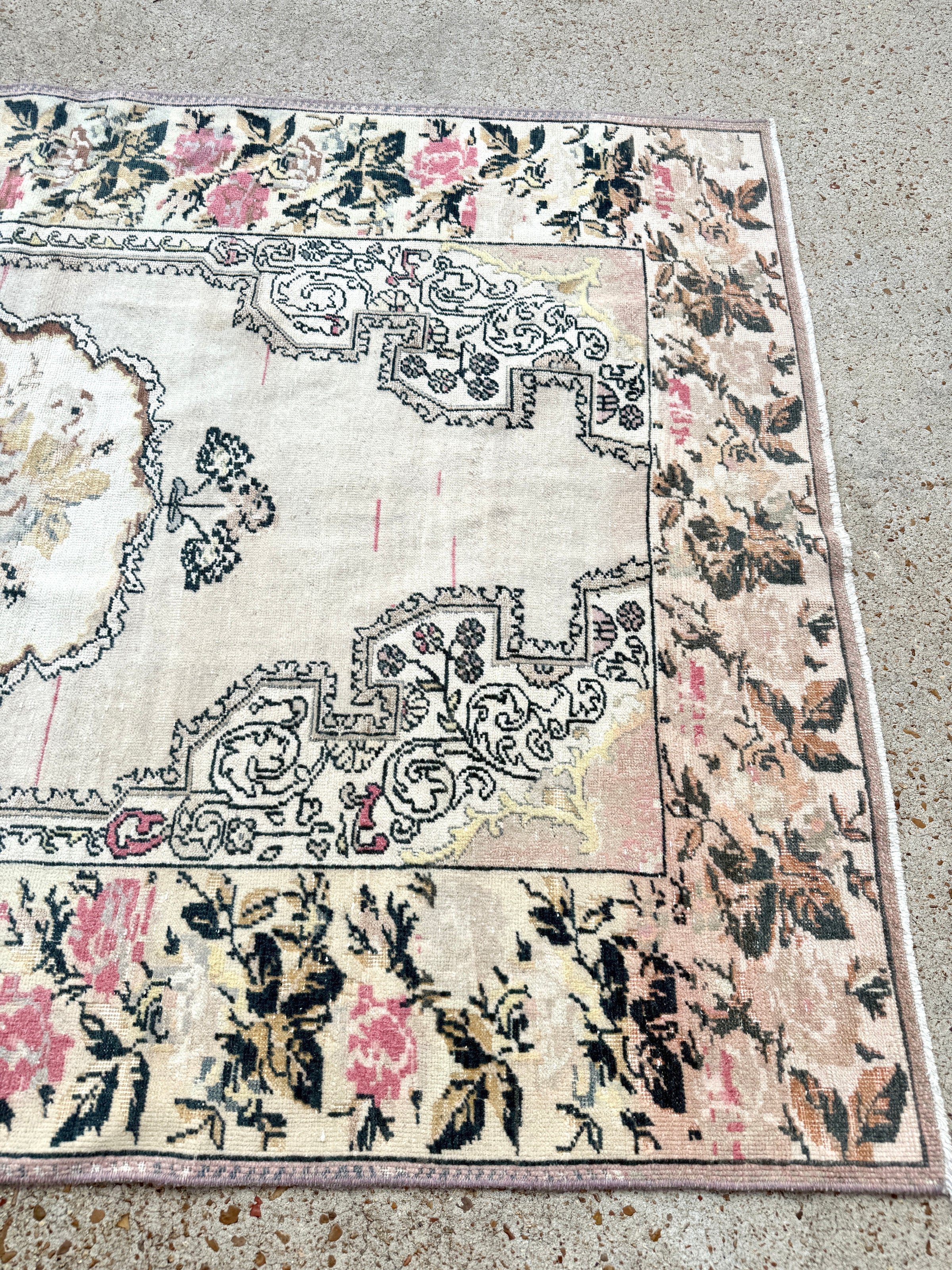 vintage turkish rug, russian floral rug, pink medallion rug, turkish area rug, floral border rug, antique turkish carpet, one-of-a-kind rug, soft pink rug, traditional rug, woven rug